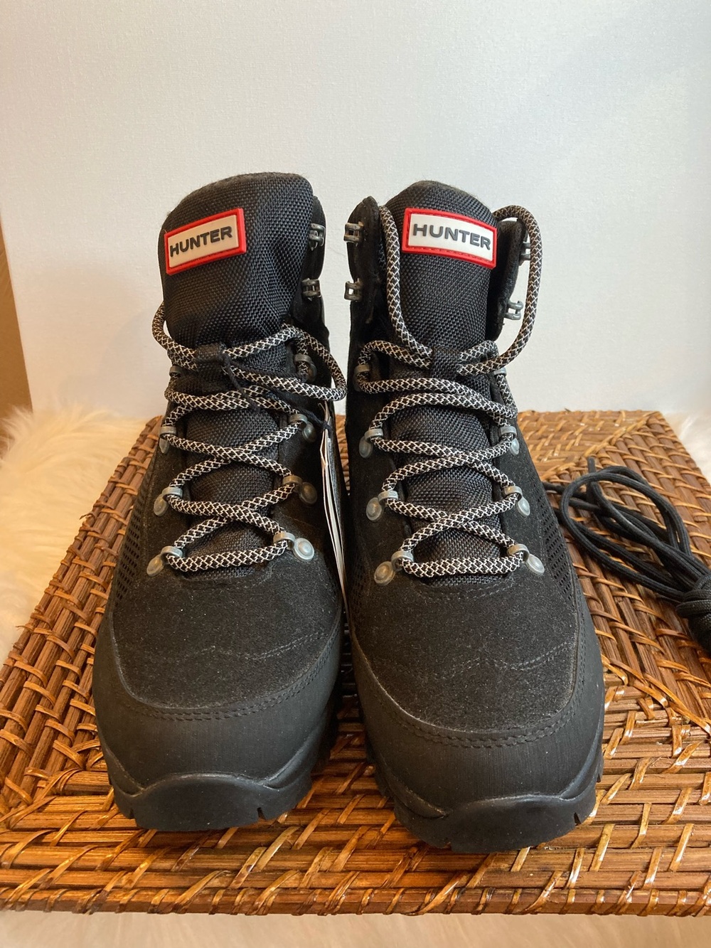 NWT Hunter Black and Red Women’s Lace-Up Combat Boots Size 8